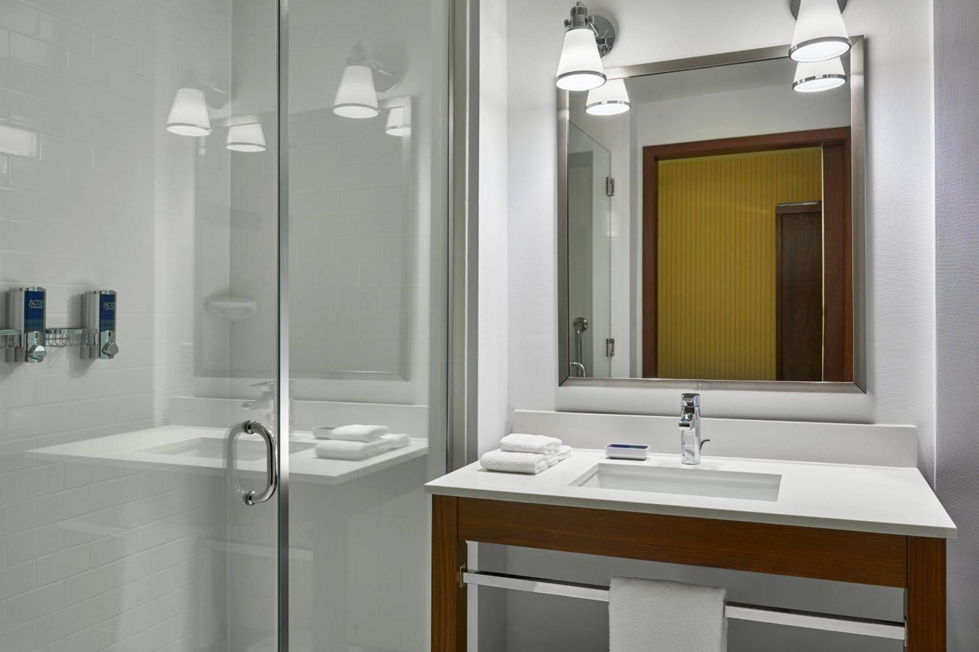 Four Points By Sheraton Fargo Medical Center Kültér fotó